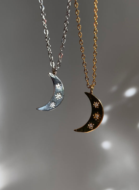 MOON NECKLACE